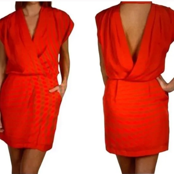 Bcbgeneration v-neck black pocket dress size 4 - Picture 11 of 11